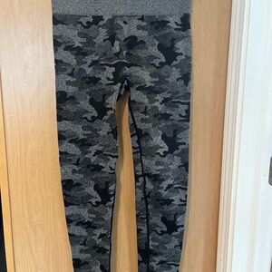 Women’s Leggings Camo Black Grey Large Stretch